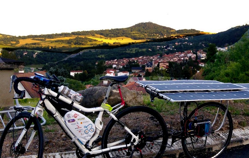 Heute nacht mein fahrrad schläft in der nähe von Clermont